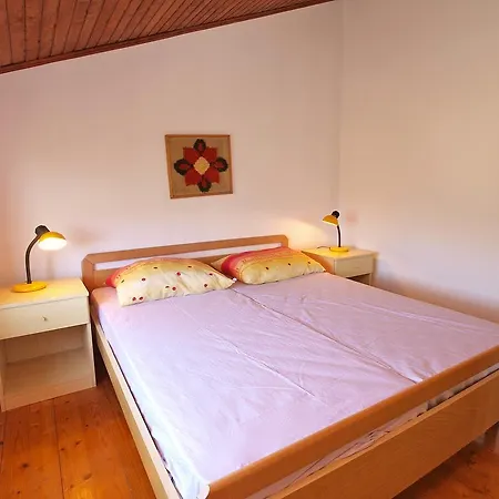 Apartment Vrcevan 895 *