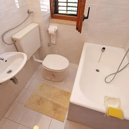 Apartment Vrcevan 895 *