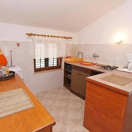 Apartment Vrcevan 895 *